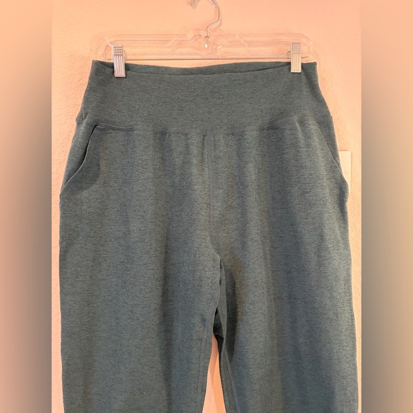 Beyond Yoga Women’s Dark Spruce Green Heather Spacedye Midi Jogger - XL - Picture 3 of 6